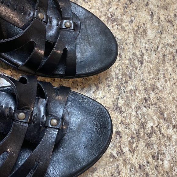 Clarks Bendables Black Slip On Heels. Size 8.5. Leather Upper. GUC - Picture 10 of 16